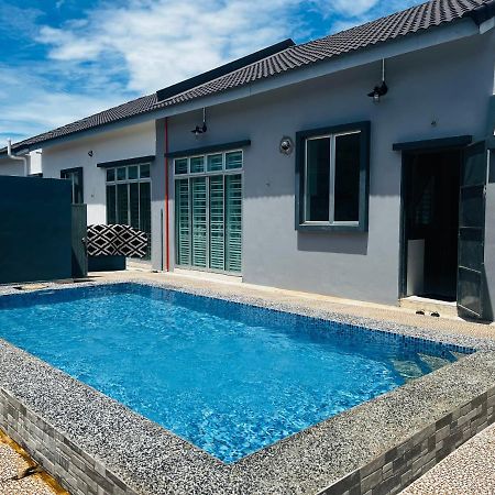 Villa Pool Kepala Batas Kampong Hilir  Luaran gambar